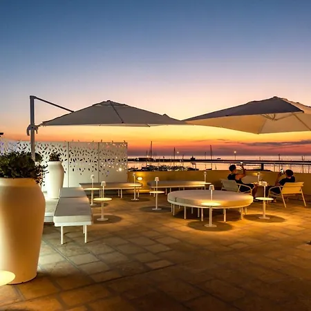 Hotell Xilhotel 4*