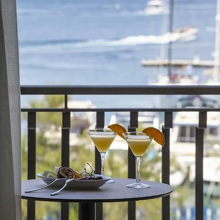 Xilhotel فندق