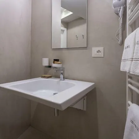 Xilhotel ホテル 4*