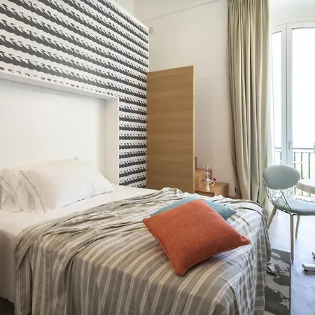 ホテル Xilhotel 4*